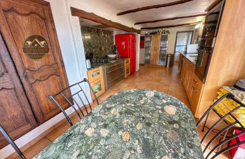 MAS M - Villa d'exception - Piscine - Jeux Enfants - BBQ - Plancha - Cheminée - Calme - 5 Chambres - SUDSEJOURCONCIERGERIE - Foto 27