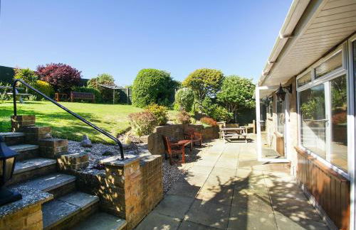 Dean Court Garden - Parking - by Brighton Holiday Lets - Foto 12