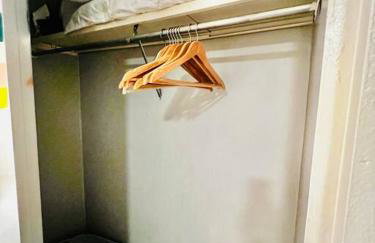 Fun cozy beach retreat! Steps to beach, heated pool & pickleball - Foto 11