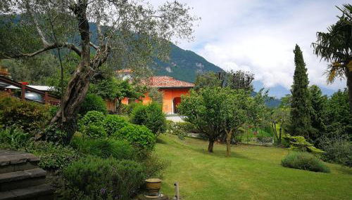 Bellagio Lake View Villa - Photo 5, Garden