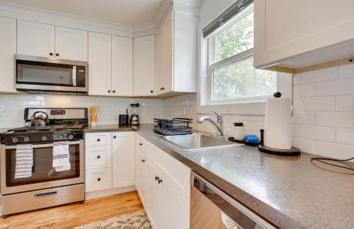 Gorgeous Keansburg Home with Pool Walk to Beach! - Foto 10