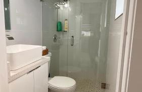 Comfortable modern apartment- central location. - Foto 25