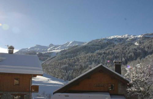Atmospheric, original stone chalet in Meribel - Photo 36