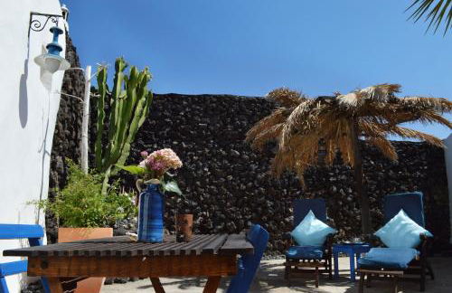 Stylish Getaway With Secluded Patio in Lava Finca - Photo 25