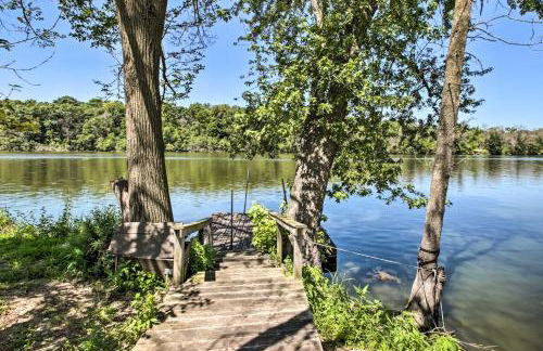 Family Home with Deck, Yard, Dock on Rock River - Foto 40