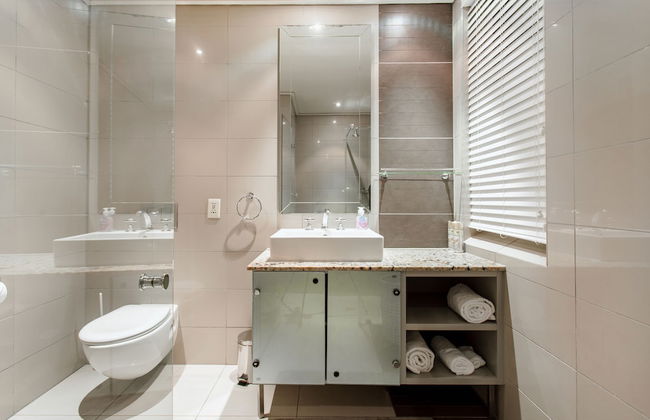 Unit Number 414 Cape Royale Luxury Apartments - Foto 25