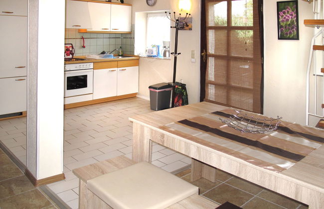 2 bedroom House in Verchen with garden - Photo 3