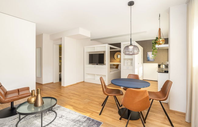 Livingtown AG - Photo 1