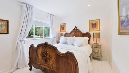 Designer Cottage with Parking - Esher Surrey - Pass the Keys - Foto 5