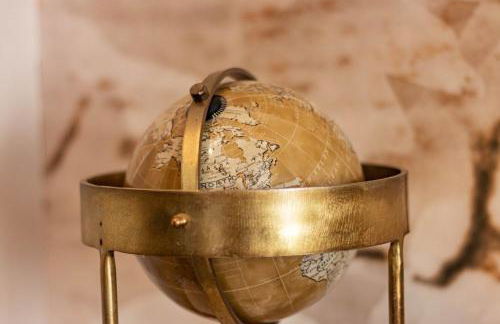 Golden Sunny View Apartment - Photo 17