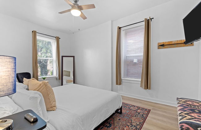 Cozy Family Getaway - JZ Vacation Rentals - Photo 17