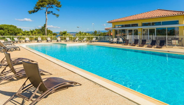 Apartment Le Brusc With Sea View - Foto 4, Piscina