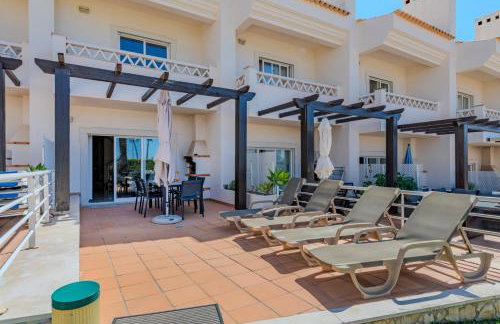 Amazing View With Pool - Photo 42
