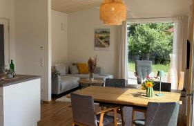 Helles Ferienhaus mit 2 Terrassen - Foto 16