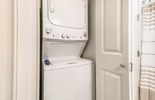 1 and 2 BR Private Condos Steps Away From French Quarter - Foto 34