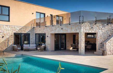 Modern Villa Ava with outdoor pool in Tar - Foto 1