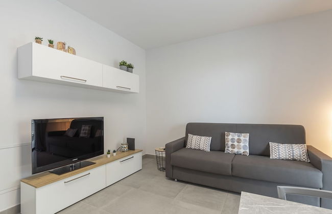 JOIVY Calm Flat W/Balcony - Photo 15