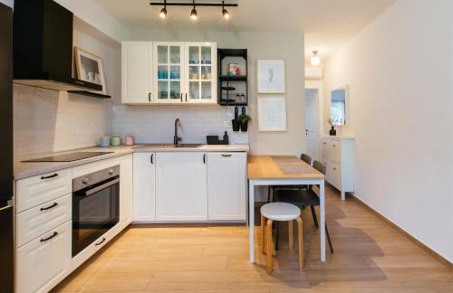 Peaceful Family Apartment with PRIVATE GARAGE Free Parking, Split - Foto 16