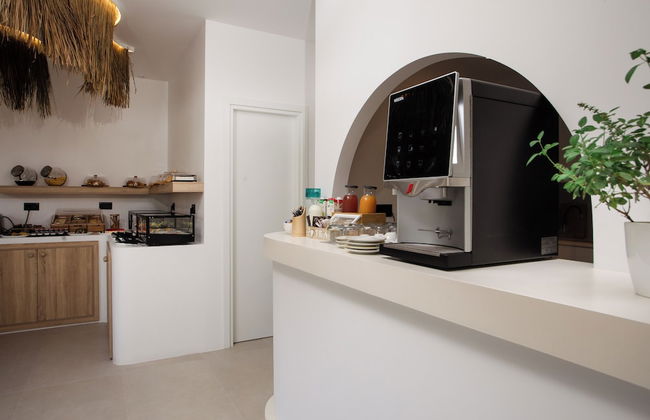 Stay Helios - Aparts & Pool Suites - Photo 66