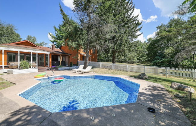 Paradise Retreat by Avantstay Pool Hot Tub Game Room - Photo 45