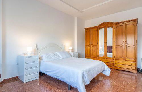 Amplia Casa Familiar con Calefacción, cerca de Sierra Nevada y Granada - Foto 49