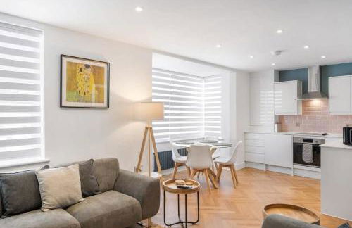 Modern Apartment with Parking nr Seafront - Foto 14