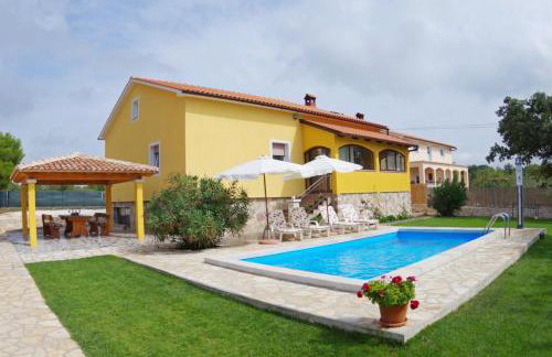 House Sandi, village Juršići - Foto 1