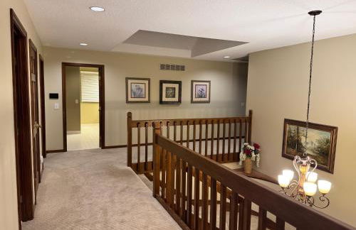 Luxury 5BR Estate: Media Room & Golf | Sleeps 14 - Foto 4