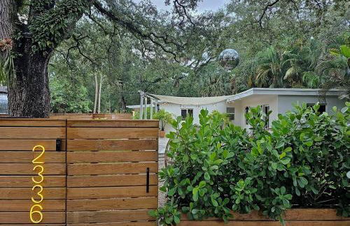 -Disco Bungalow- One third mile to FTL Marine Center - Foto 37