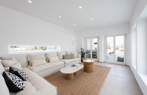 Exclusive Luxury Moca beachfront villa, Molos, Paros - Photo 24