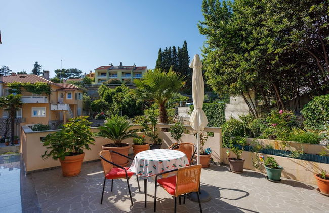 Beachfront Cozy Krk Apartment With Balcony - Foto 9