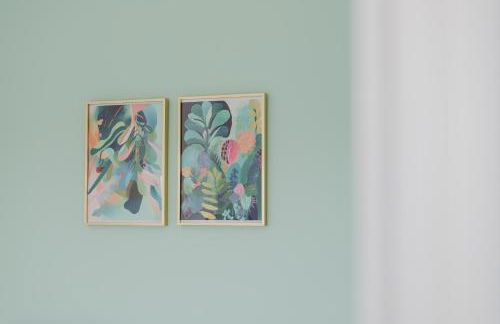 Modern and Comfortable Home away from Home - Photo 39