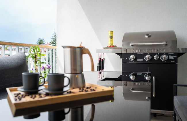 Fully equipped apartments with Terraces, Free garage parking, Netflix & AC - by Apartmány Šlapanice cz - Foto 39