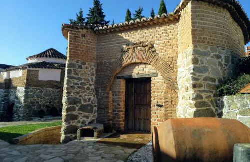 GREDOS RURALRUT cerca del CASTAÑAR de El Tiemblo, Reserva Natural VALLE DE IRUELAS, alojamiento acogedor con cabina hidromasaje, chimenea eléctrica, calefacción, wifi, cocina - Photo 52