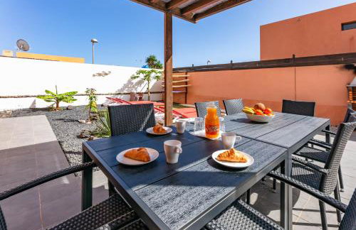 Sunrise Surf House, Big Garden, Hot Tub, Parking, super-fast free Wi-Fi - Foto 6