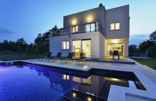 Holiday Home Dvori - Foto 2