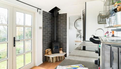 Purbeck Shepherd Huts - Photo 2