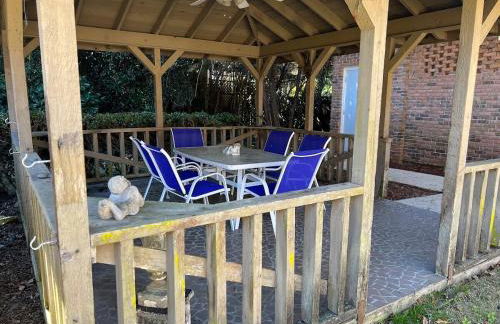 Roomy Retreat - Photo 8