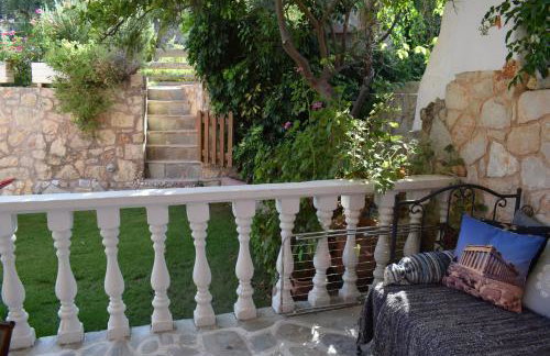 Dimitra's Sea-Crafts Boutique Studios - Photo 67