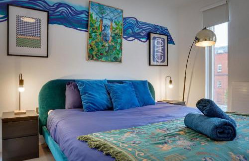 Sleek 4BR Townhouse - Rooftop - Hot Tub - Foto 4