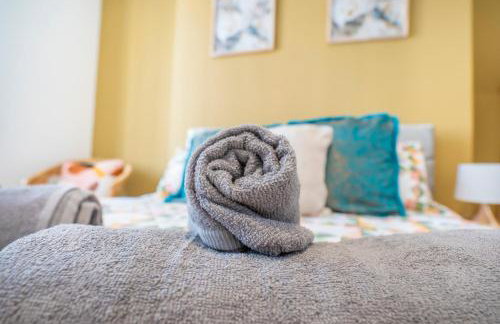 Spacious 3 Bed Flat-Free Parking-by Holiday Homes - Foto 10