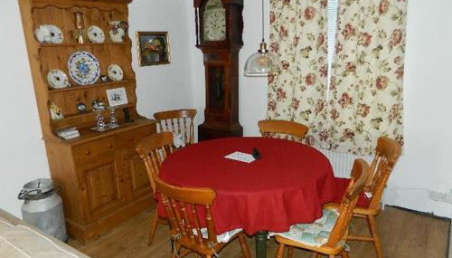 Welsh Miners Cottage Four Bedroom House - Foto 2