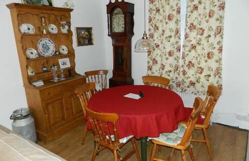 Welsh Miners Cottage Four Bedroom House - Foto 2
