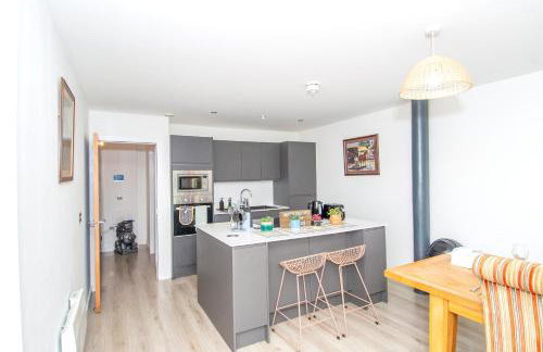 2BR Flat WiFi, Parking Contractors & Families - Foto 6