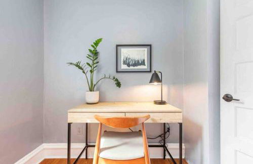 Spacious Retreat with guest house, game room, parking in N Tacoma - Foto 31