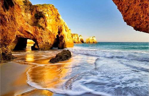 Algarve Beach Vibes Apartment, WiFi, Pool, AC, BBQ - Photo 42