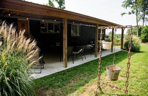 Southern Comfort Retreat with a private hot tub - Foto 22