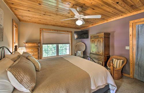 Kayaks and Boat Dock Lakeside Hot Springs Retreat - Foto 13