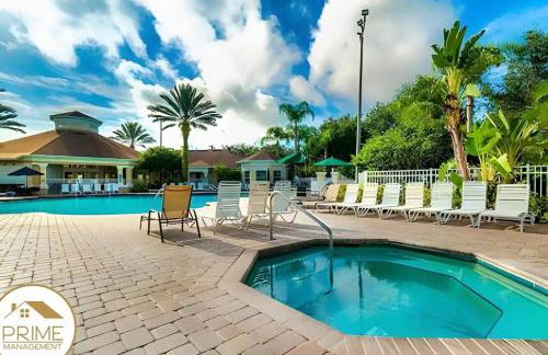 Renewed & Cozy 4BD Great Location near Disney - Photo 16