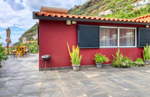 Casa da Praia, a Home in Madeira - Photo 38